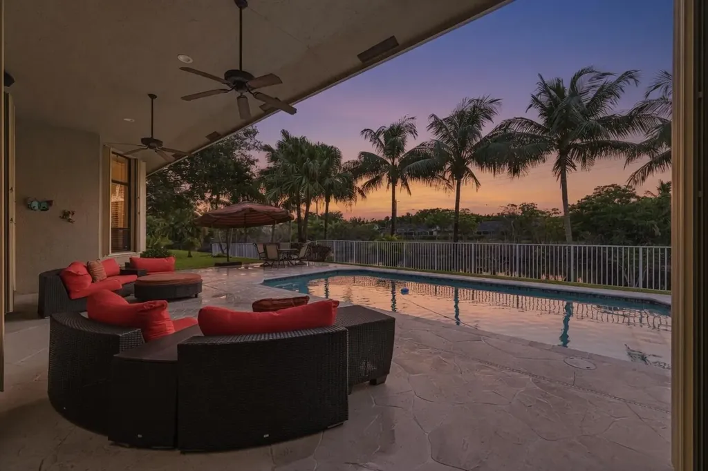 4704 NW 99th Lane Coral Springs FL 33076