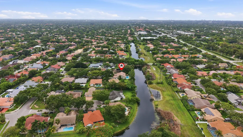 4704 NW 99th Lane Coral Springs FL 33076