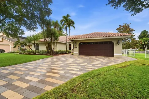 4704 NW 99th Lane Coral Springs FL 33076