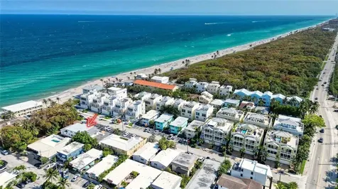 323 Elm Street Hollywood FL 33019