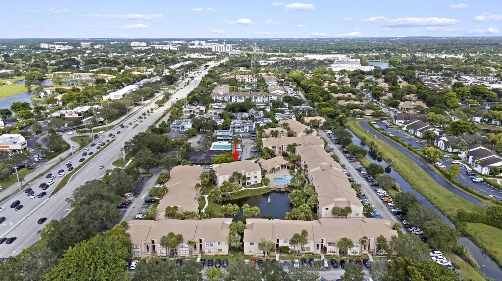 2926 S University Drive Davie FL 33328