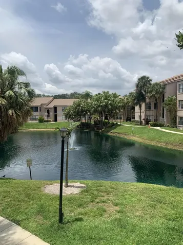 2926 S University Drive Davie FL 33328