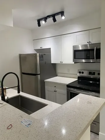 2926 S University Drive Davie FL 33328