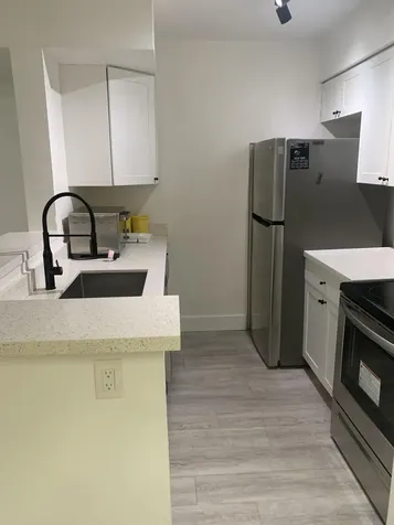 2926 S University Drive Davie FL 33328