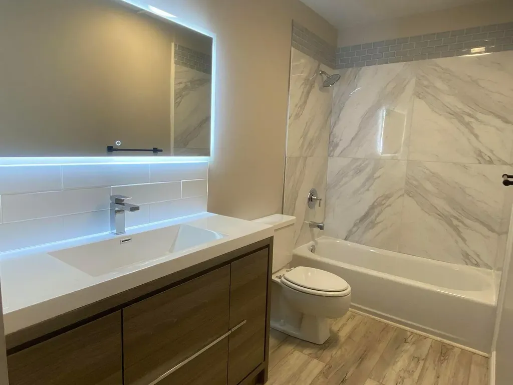 11 Royal Palm Way Boca Raton FL 33432