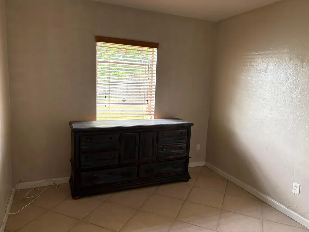 706 Glenn Parkway Hollywood FL 33021