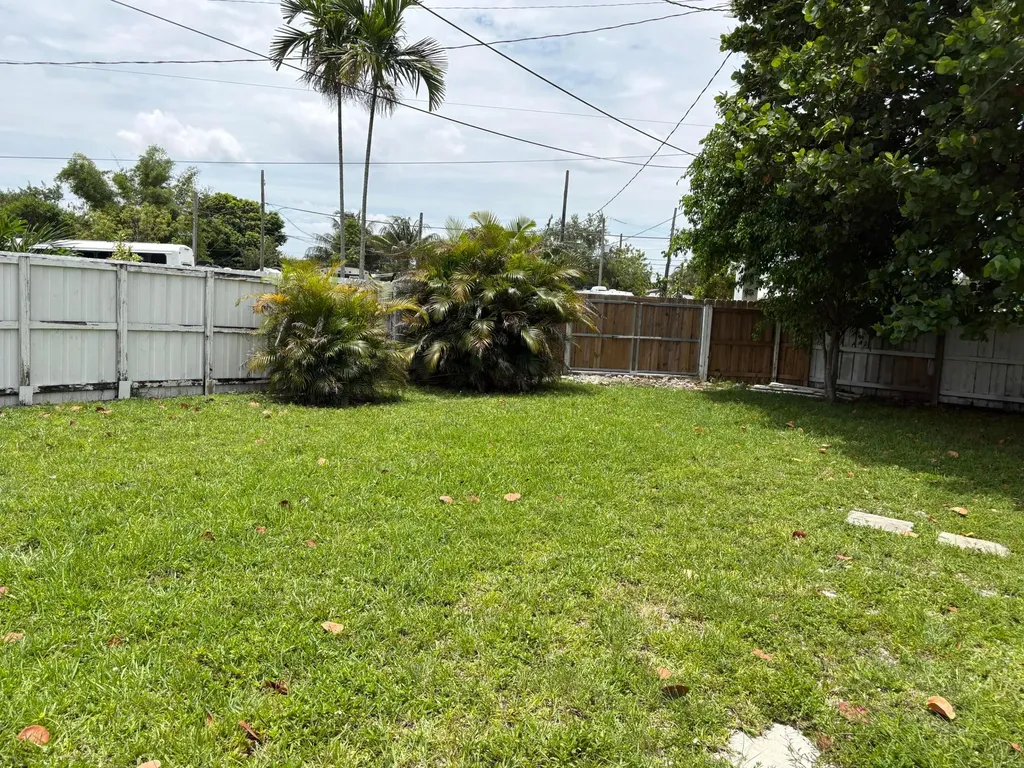 706 Glenn Parkway Hollywood FL 33021