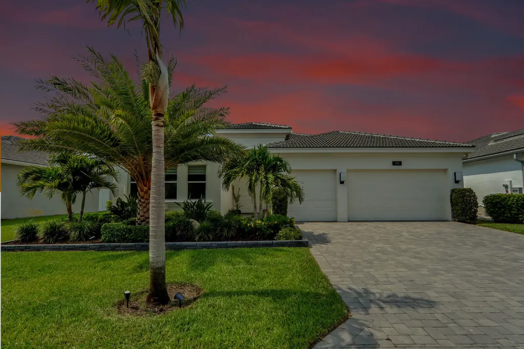 9939 Great Barrier Trail Boynton Beach FL 33473