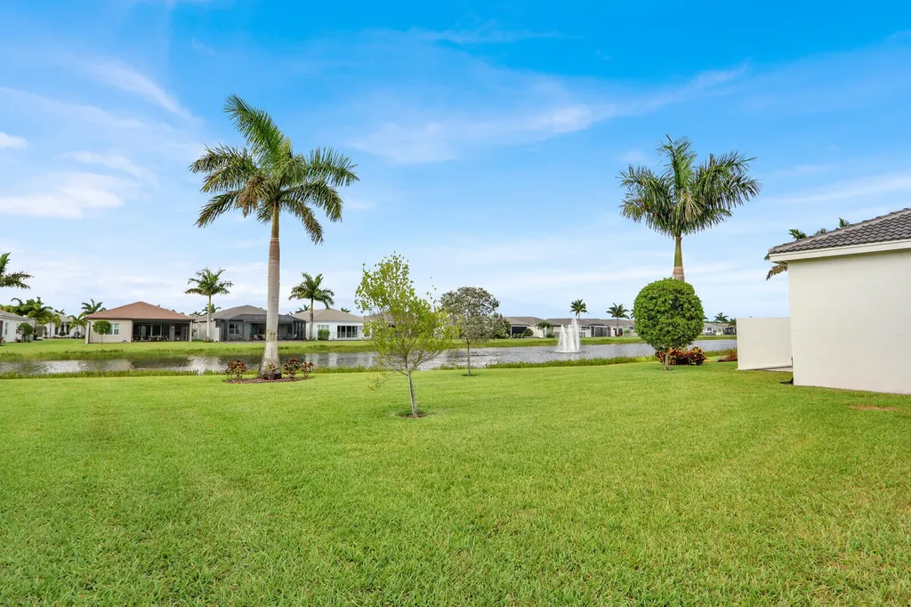 9939 Great Barrier Trail Boynton Beach FL 33473