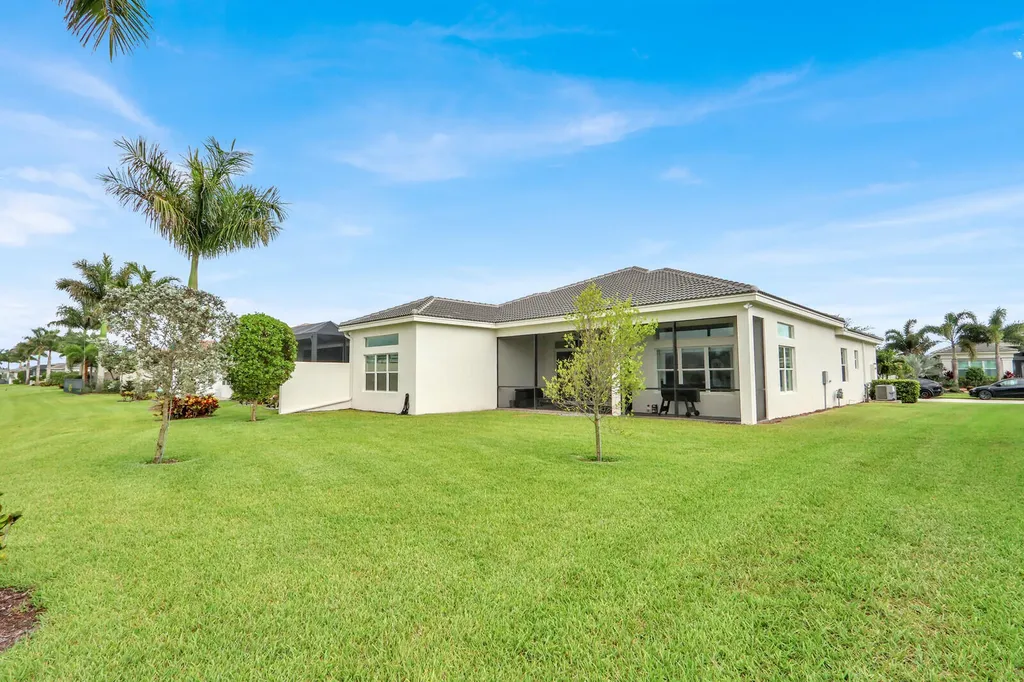 9939 Great Barrier Trail Boynton Beach FL 33473