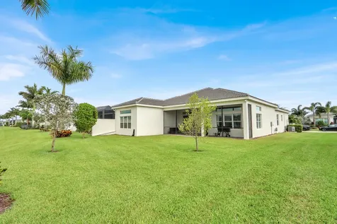 9939 Great Barrier Trail Boynton Beach FL 33473