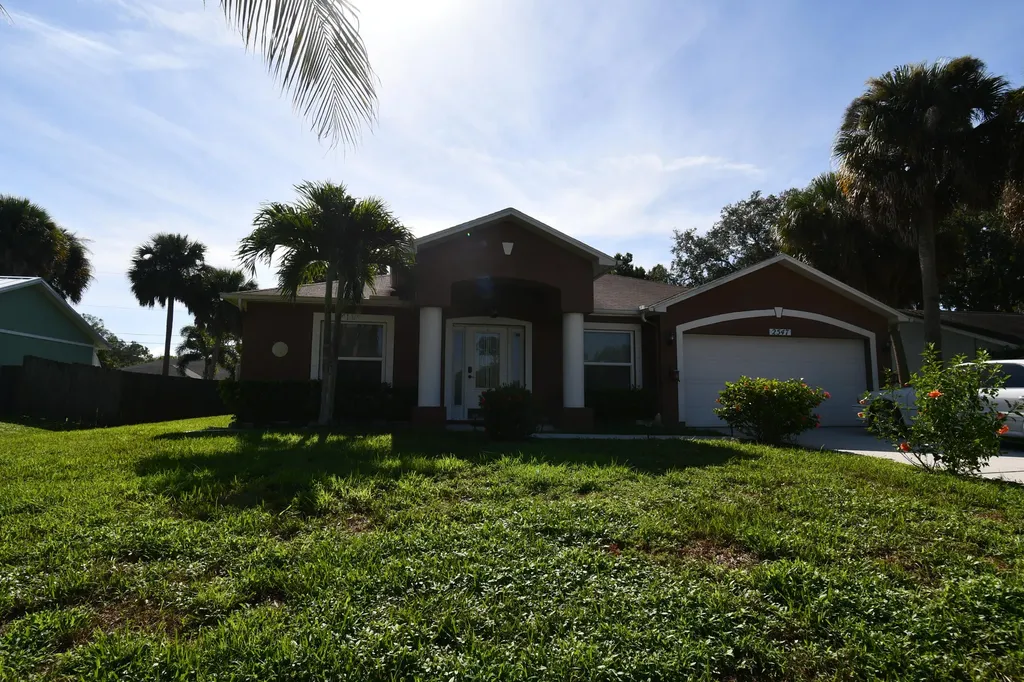 2547 SW Kenilworth Street SW Port St Lucie FL 34953