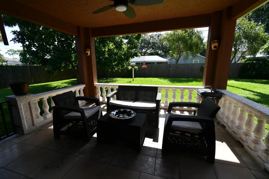 2547 SW Kenilworth Street SW Port St Lucie FL 34953