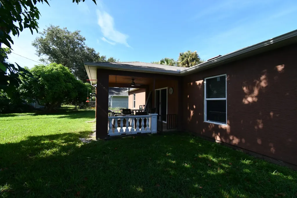 2547 SW Kenilworth Street SW Port St Lucie FL 34953