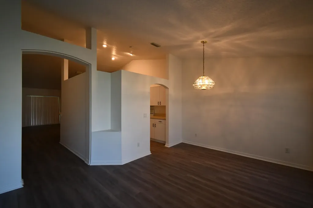 2547 SW Kenilworth Street SW Port St Lucie FL 34953
