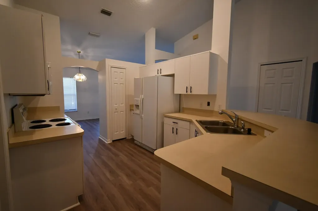 2547 SW Kenilworth Street SW Port St Lucie FL 34953