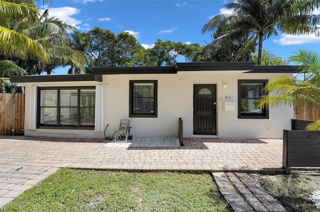 812 NE 4th Avenue Pompano Beach FL 33060