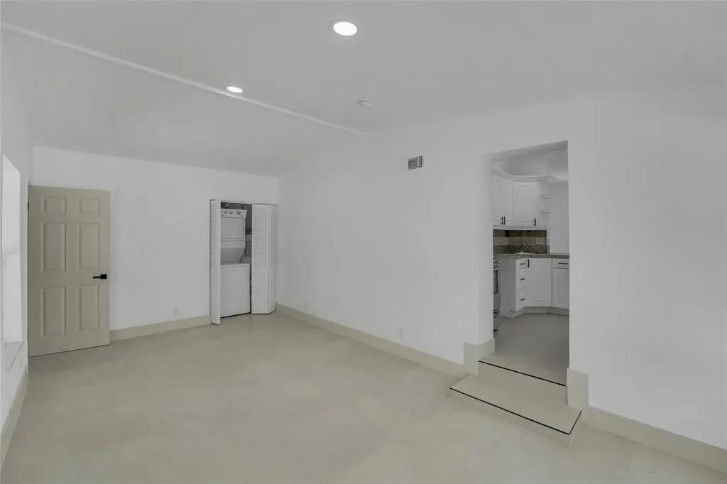 812 NE 4th Avenue Pompano Beach FL 33060