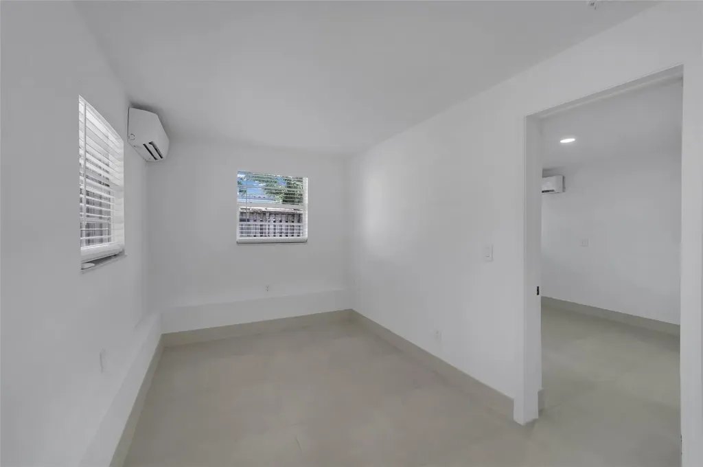 812 NE 4th Avenue Pompano Beach FL 33060