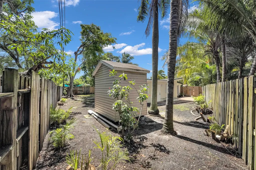 812 NE 4th Avenue Pompano Beach FL 33060