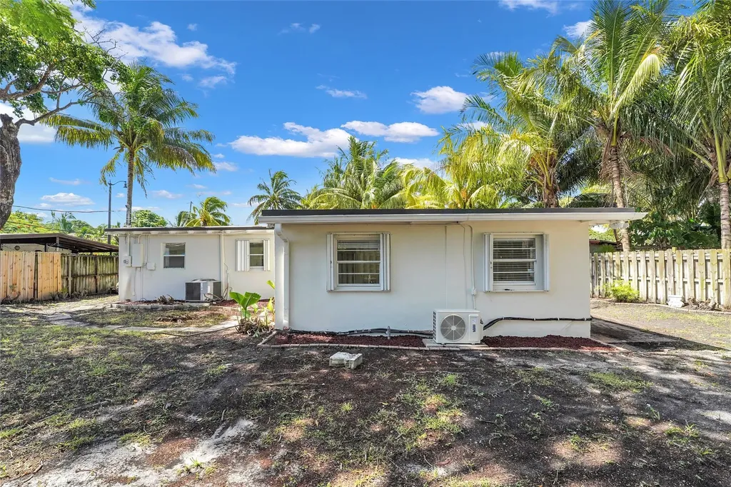 812 NE 4th Avenue Pompano Beach FL 33060