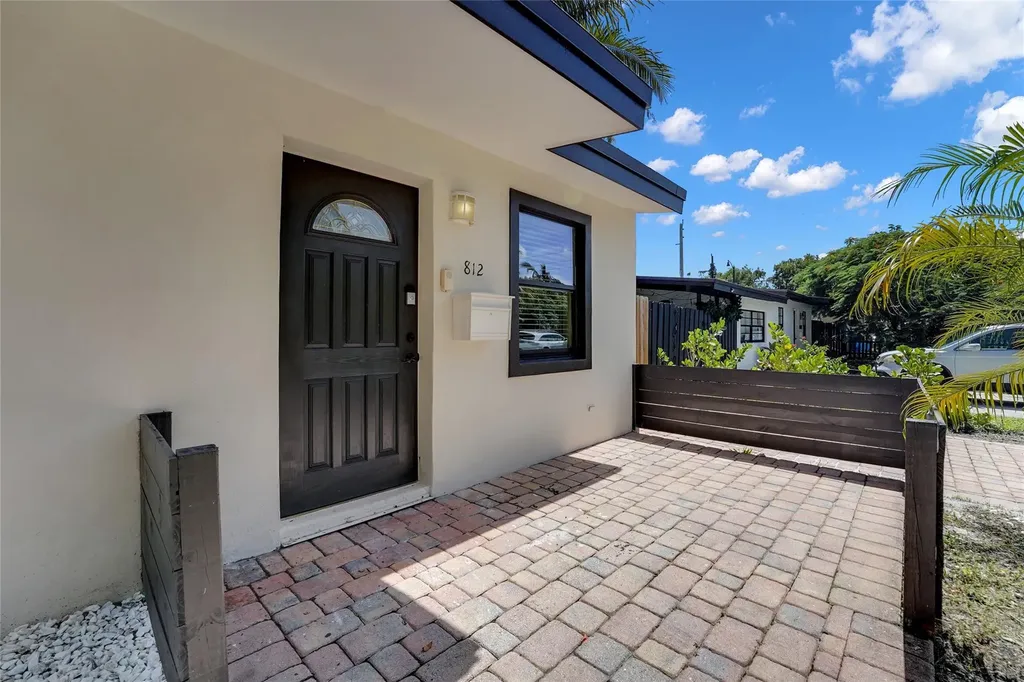 812 NE 4th Avenue Pompano Beach FL 33060