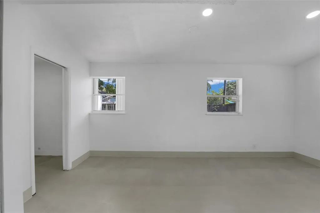 812 NE 4th Avenue Pompano Beach FL 33060