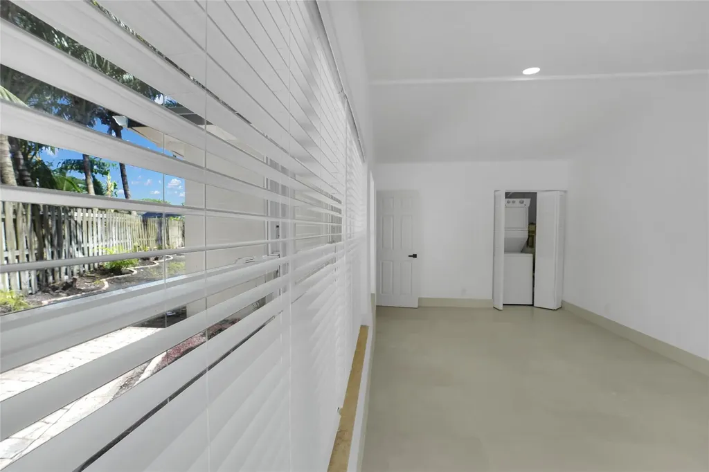 812 NE 4th Avenue Pompano Beach FL 33060