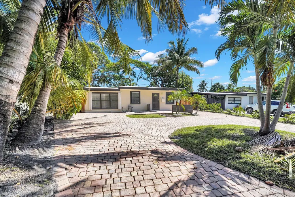 812 NE 4th Avenue Pompano Beach FL 33060