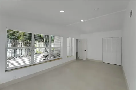 812 NE 4th Avenue Pompano Beach FL 33060