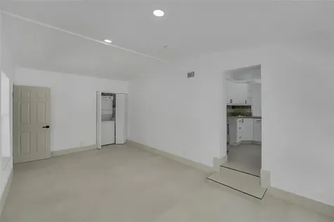 812 NE 4th Avenue Pompano Beach FL 33060