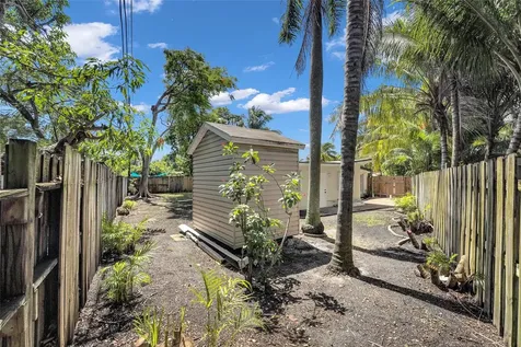 812 NE 4th Avenue Pompano Beach FL 33060