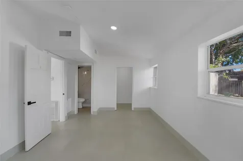 812 NE 4th Avenue Pompano Beach FL 33060