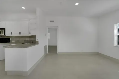 812 NE 4th Avenue Pompano Beach FL 33060