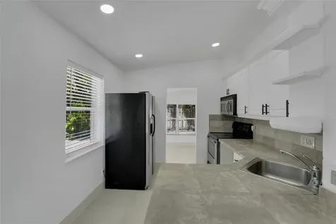 812 NE 4th Avenue Pompano Beach FL 33060