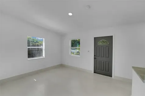 812 NE 4th Avenue Pompano Beach FL 33060