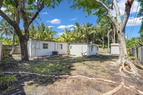 812 NE 4th Avenue Pompano Beach FL 33060
