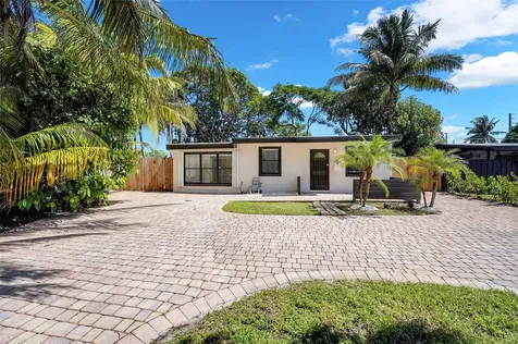 812 NE 4th Avenue Pompano Beach FL 33060