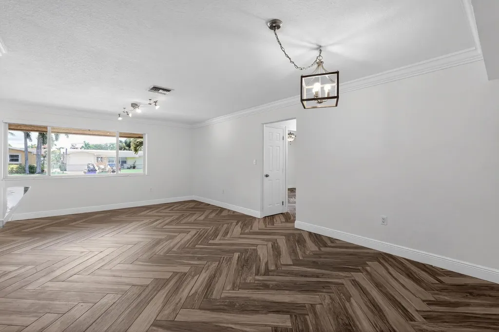 8580 NW 12th Street Pembroke Pines FL 33024