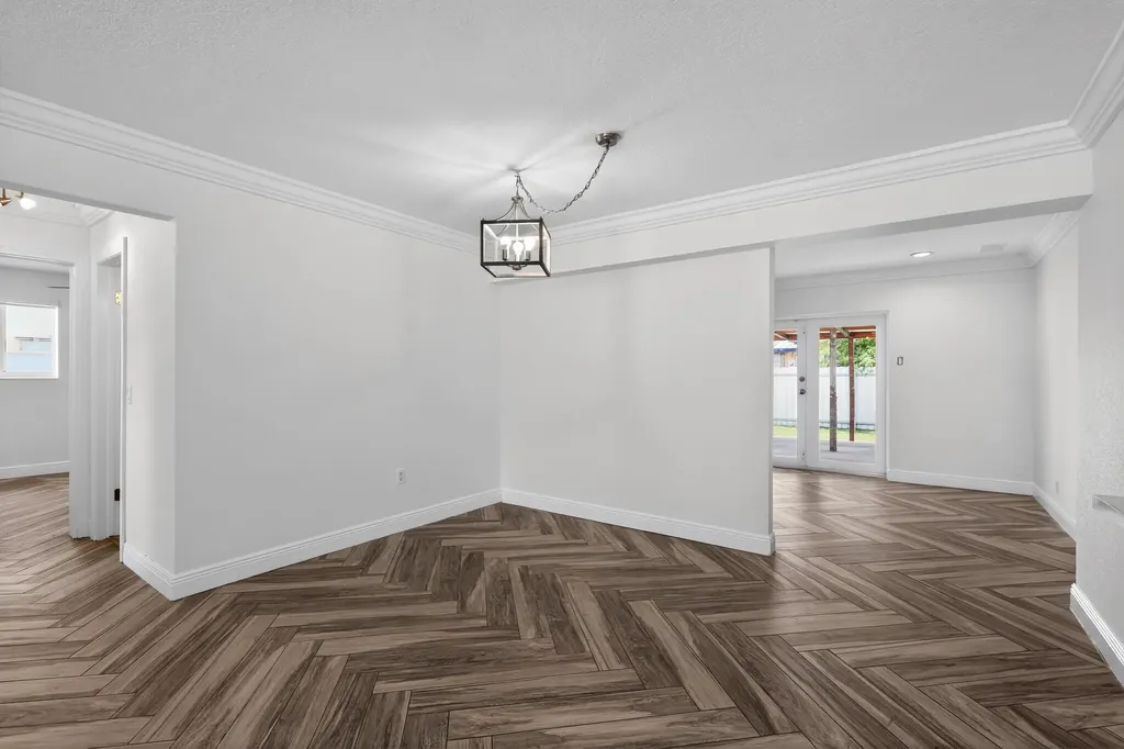 8580 NW 12th Street Pembroke Pines FL 33024