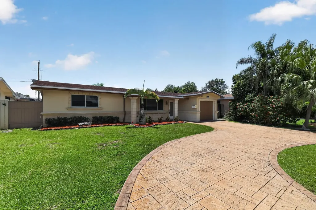 8580 NW 12th Street Pembroke Pines FL 33024