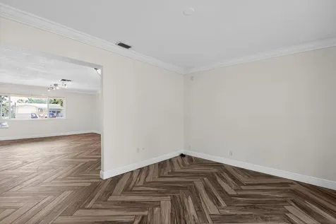 8580 NW 12th Street Pembroke Pines FL 33024