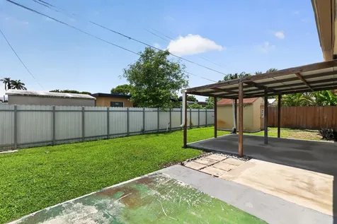 8580 NW 12th Street Pembroke Pines FL 33024