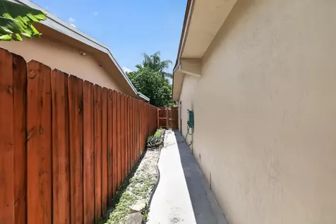 8580 NW 12th Street Pembroke Pines FL 33024
