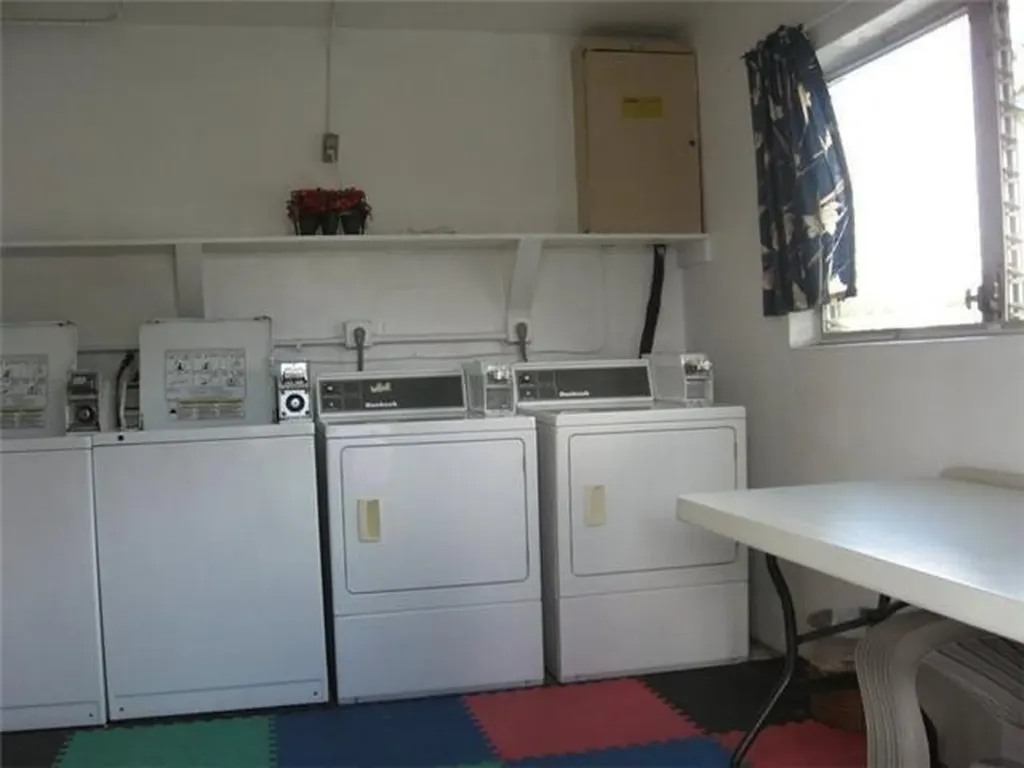 301 E Mcnab Road E Pompano Beach FL 33060