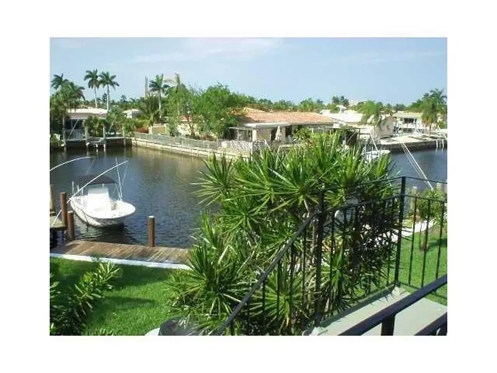 301 E Mcnab Road E Pompano Beach FL 33060
