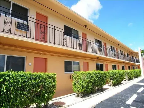 301 E Mcnab Road E Pompano Beach FL 33060