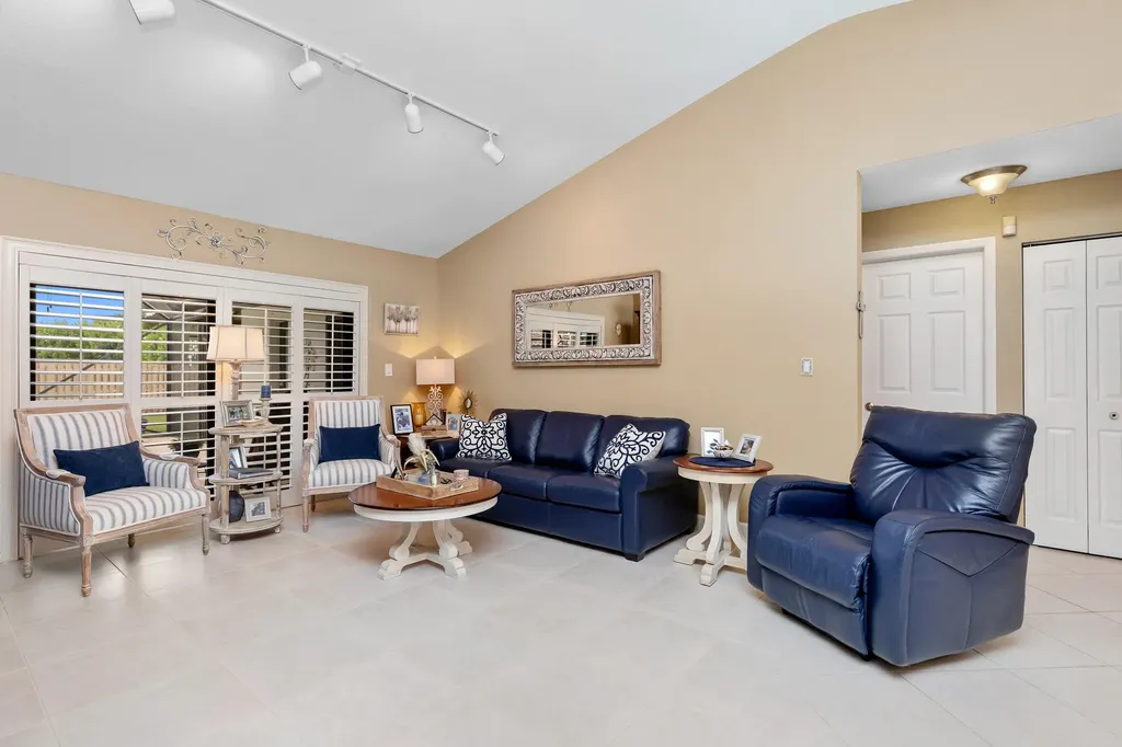 1933 NW 80th Lane Margate FL 33063