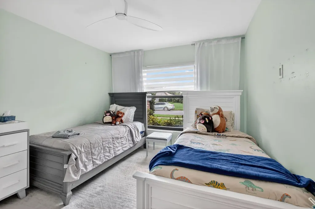 10065 Camelback Lane Boca Raton FL 33498