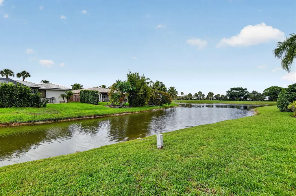 10065 Camelback Lane Boca Raton FL 33498
